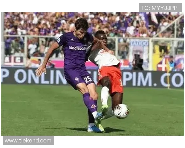 门兴格拉德巴赫与奥格斯堡激战成平双方各取一分的精彩对决